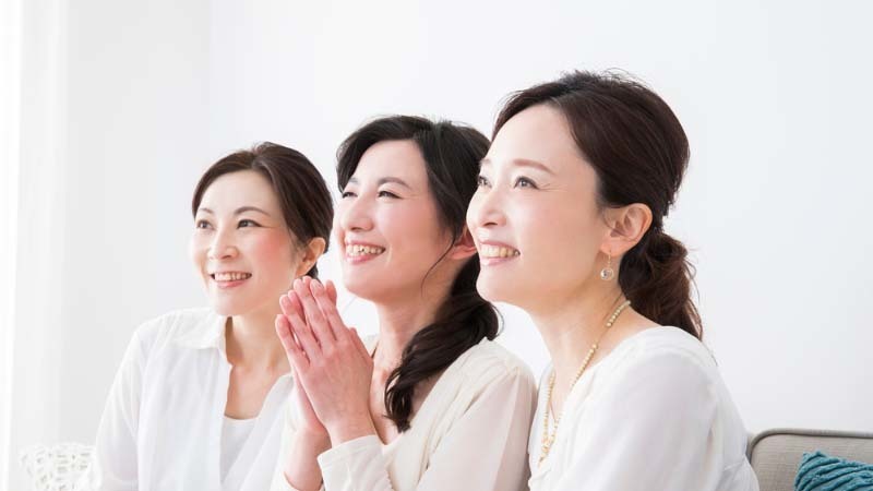 沖縄県那覇市で人気の安いおすすめ40代50代の大人の歯列矯正